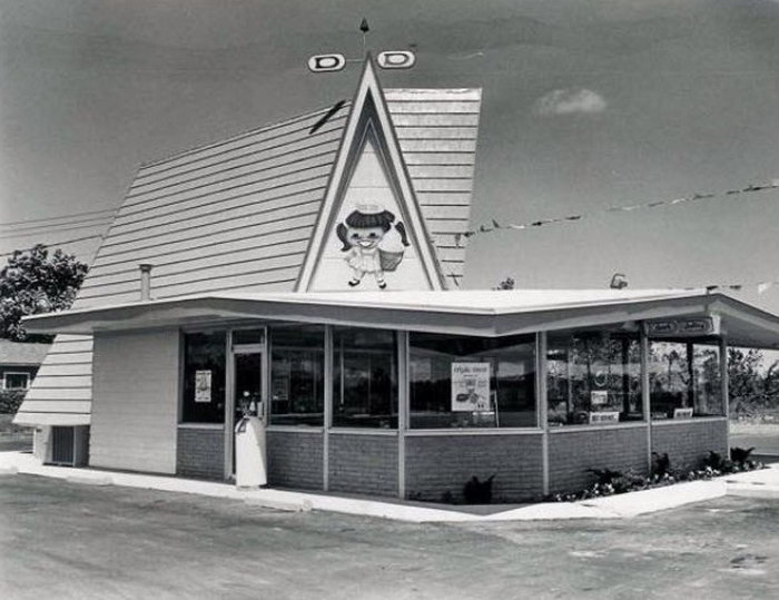 Dari Delite - Flint - G4510 Dort Hwy - 1965 (newer photo)